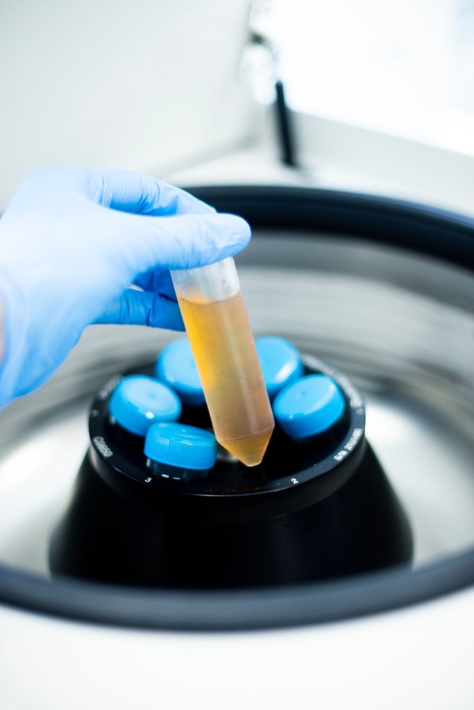 15mL High-Speed 17,000xg Centrifuge Tube, Red Screw Cap, Sterile